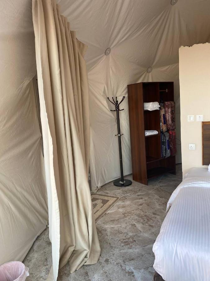 Omar Ali Luxury Camp Hotel Wadi Rum Ngoại thất bức ảnh