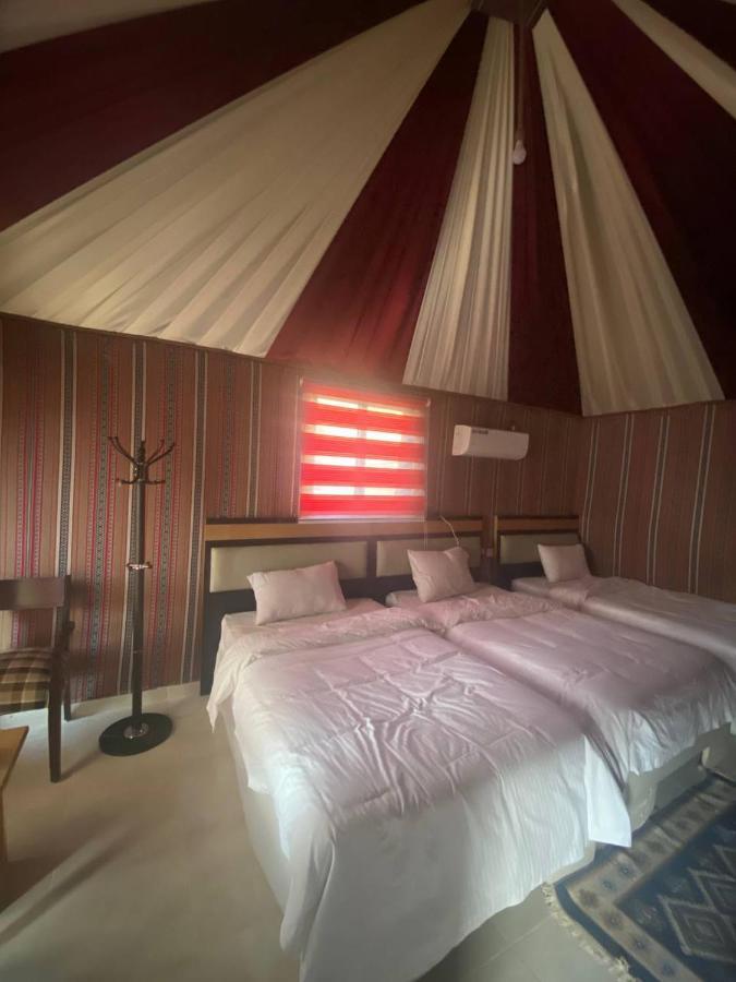 Omar Ali Luxury Camp Hotel Wadi Rum Ngoại thất bức ảnh