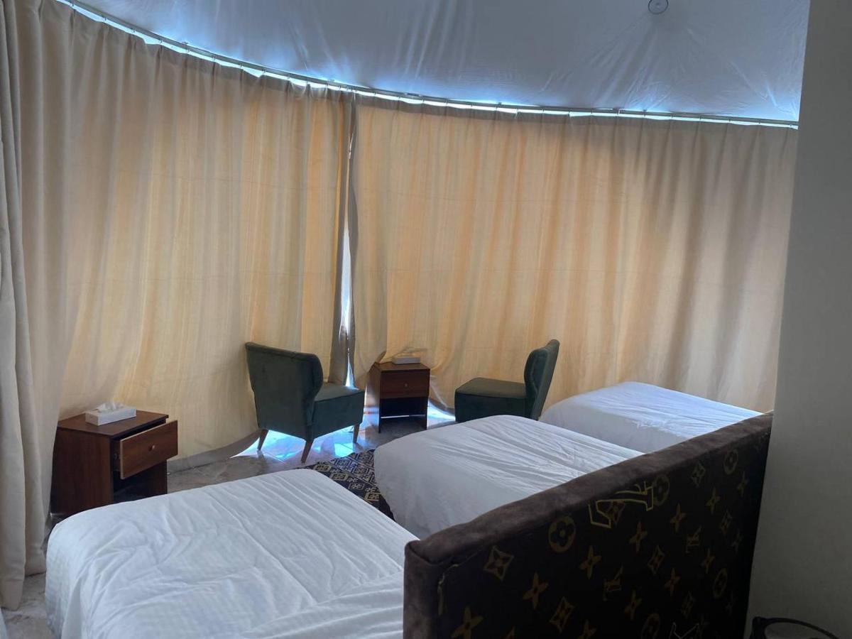 Omar Ali Luxury Camp Hotel Wadi Rum Ngoại thất bức ảnh