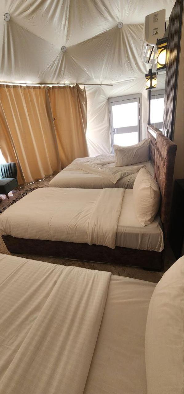 Omar Ali Luxury Camp Hotel Wadi Rum Ngoại thất bức ảnh
