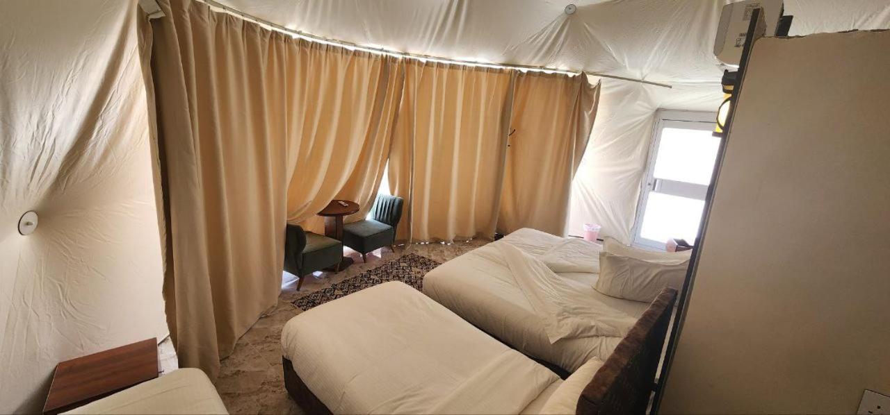 Omar Ali Luxury Camp Hotel Wadi Rum Ngoại thất bức ảnh